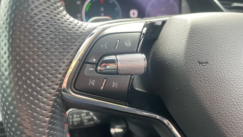 Skoda Octavia 1.4 TSI iV vRS 5dr DSG Estate